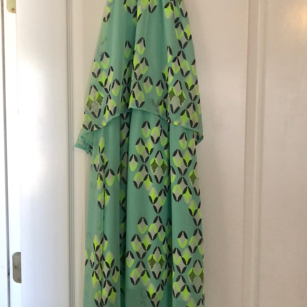 Dress - Picture 2 of 6